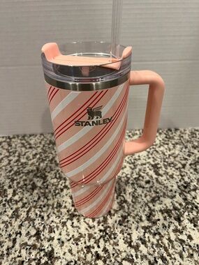 Stanley Pink Strawberry Twist Candy-Stripe Travel Tumbler with Handle New 40oz